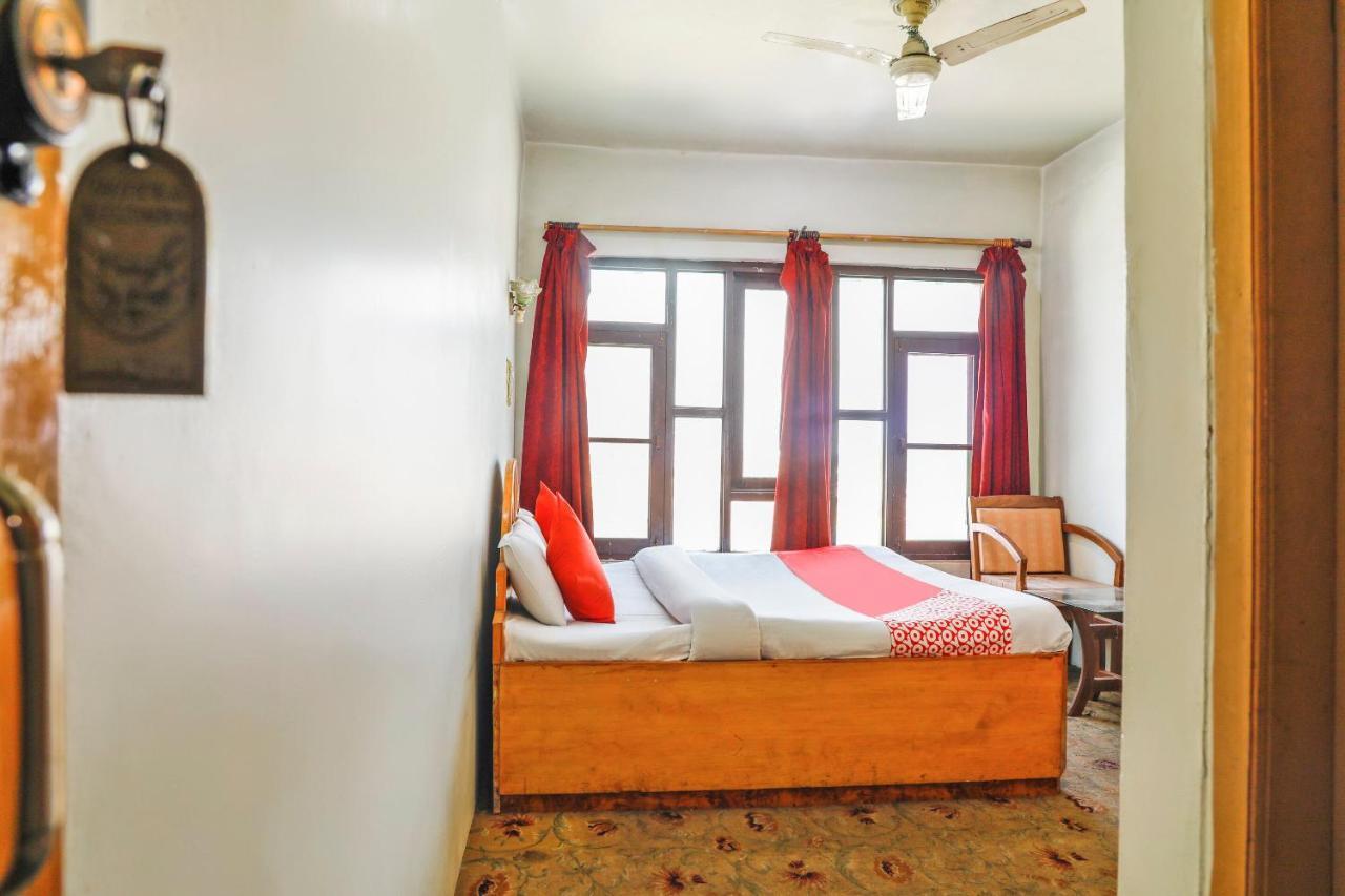 Oyo 72225 Hotel Dilshan Srinagar  Exterior photo