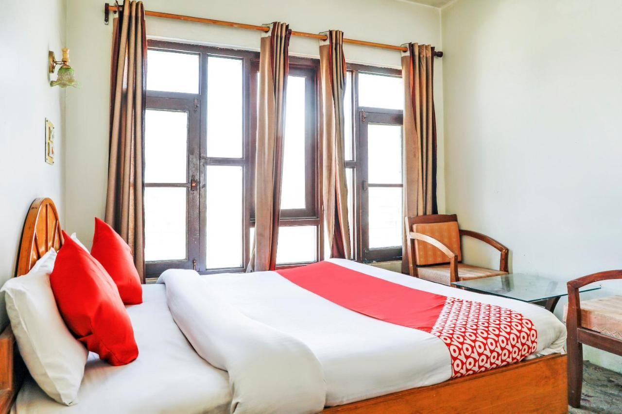 Oyo 72225 Hotel Dilshan Srinagar  Exterior photo